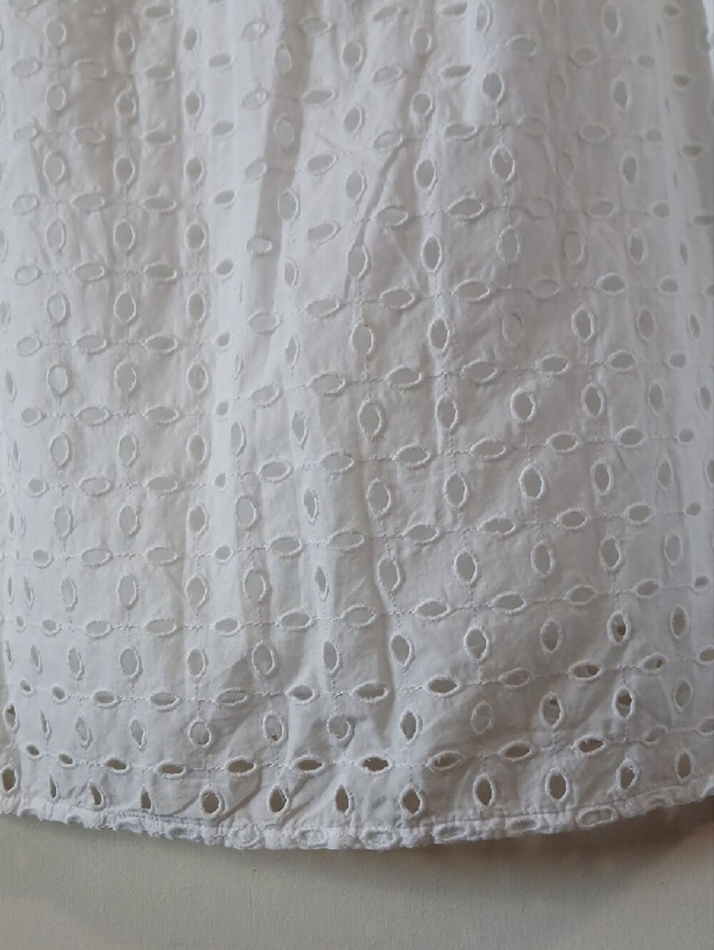 Time and Tru Women's L Cotton Eyelet Mini Dress with Flutter Sleeves - Picture 7 of 13